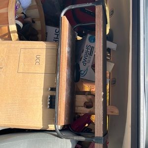 Floating shelf with hooks